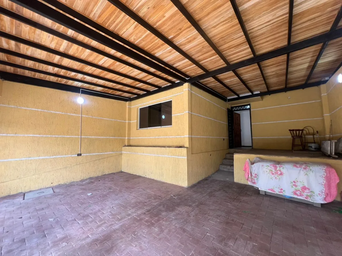 Casa en Venta en Urb. La Esmeralda — 4 hab 170m² — USD 79,000