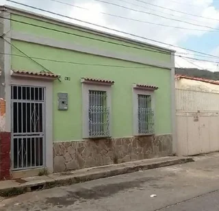 Casa en Centro de Valencia, Sector La Pastora