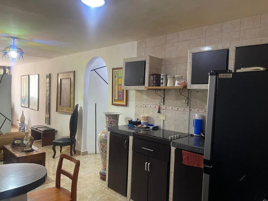 Apartamento en Venta en Urbanización Buenaventura (Primeras manzanas) Los Guayos-Edo.Carabobo — 3 hab — USD 31,000