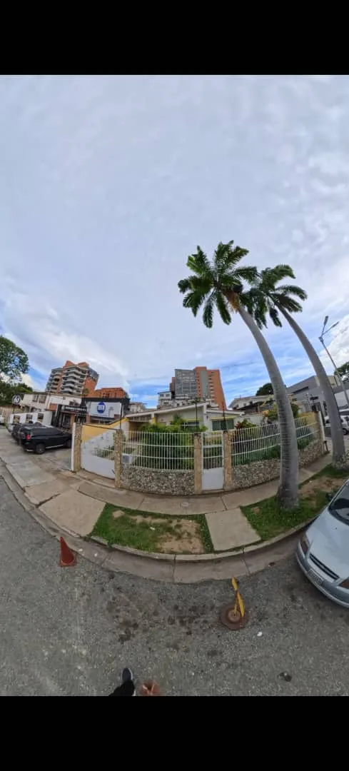 Casa en Venta en Urb. La Viña — 4 hab 495m² — USD 450,000