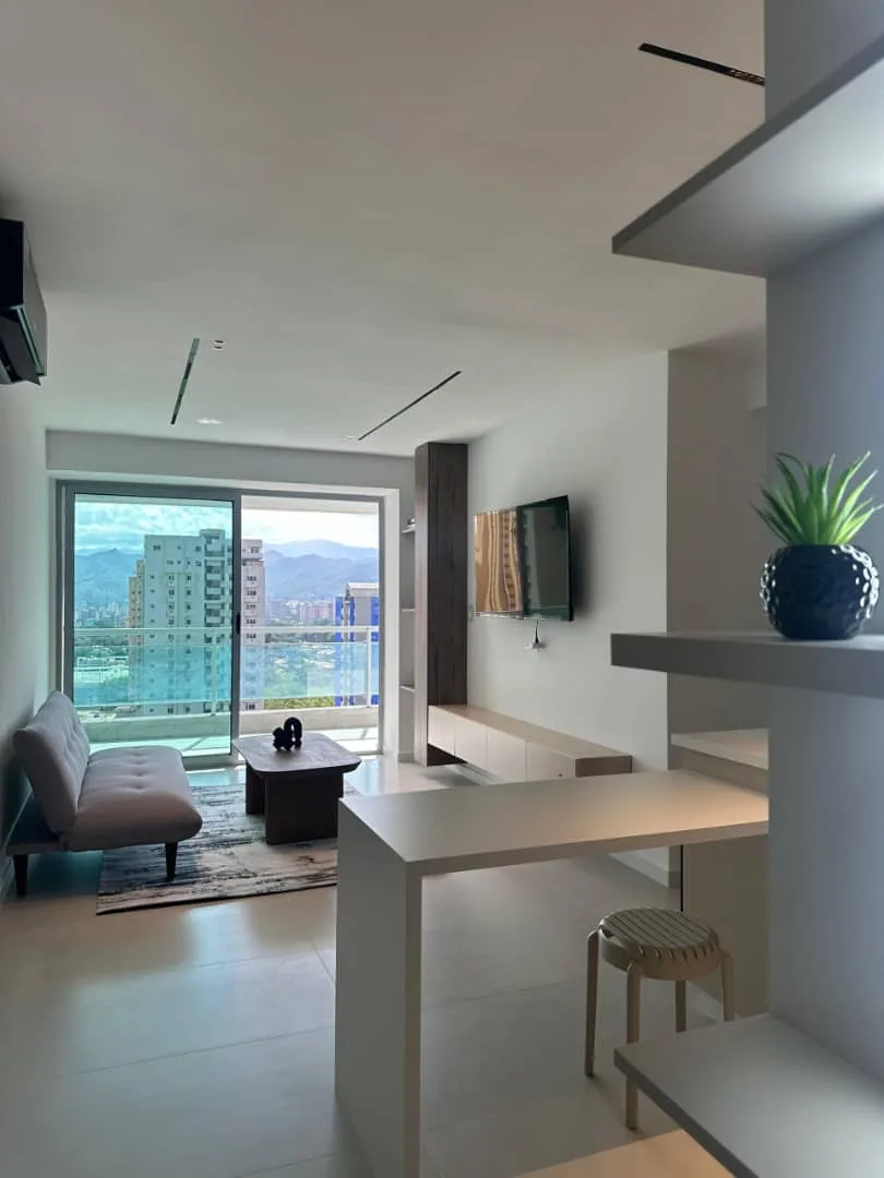 Apartamento en Venta en Residencias Vistapo, Urb. Trigaleña Alta — 2 hab 81m² — USD 137,000