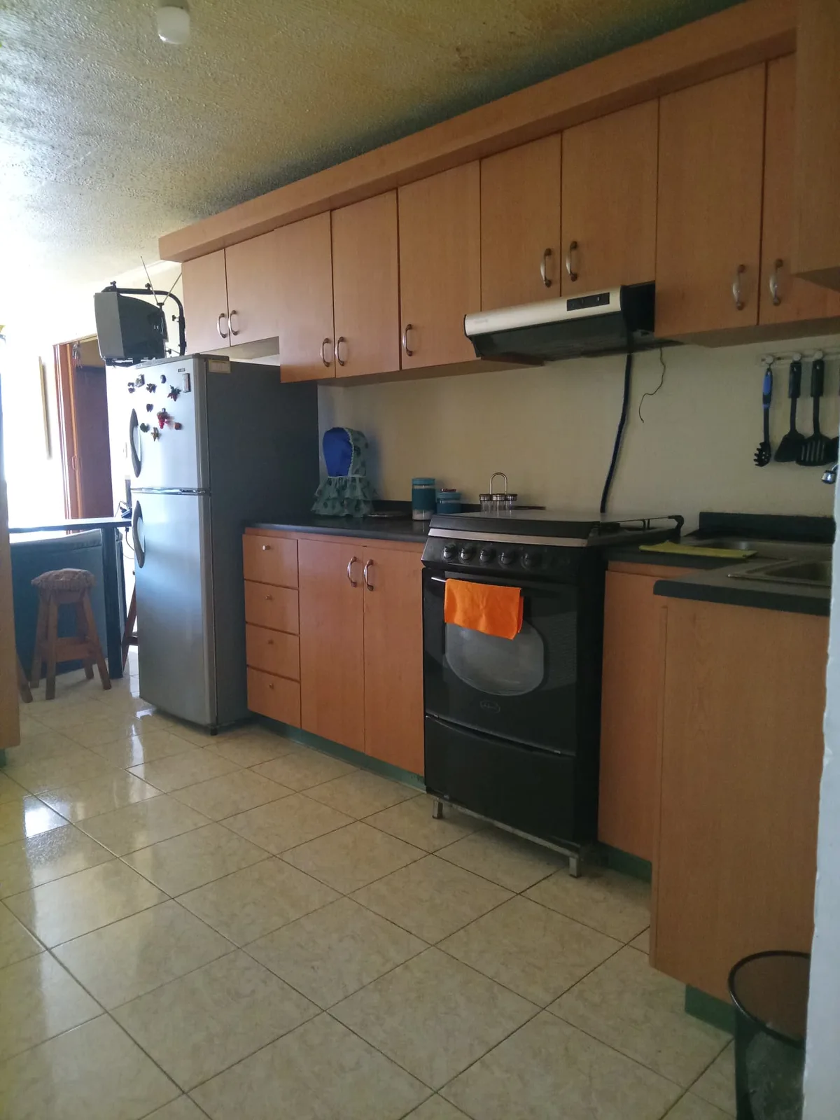 Apartamento en Alquiler en Buenaventura Paraparal Los Guayos — 3 hab — USD 200
