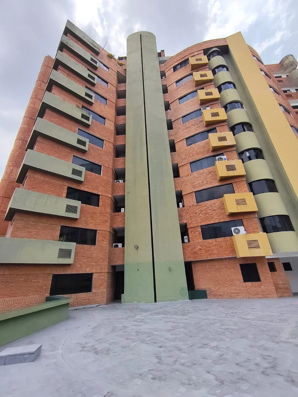 Apartamento en Venta en Urb. Los Mangos — 1 hab 50m² — USD 58,000