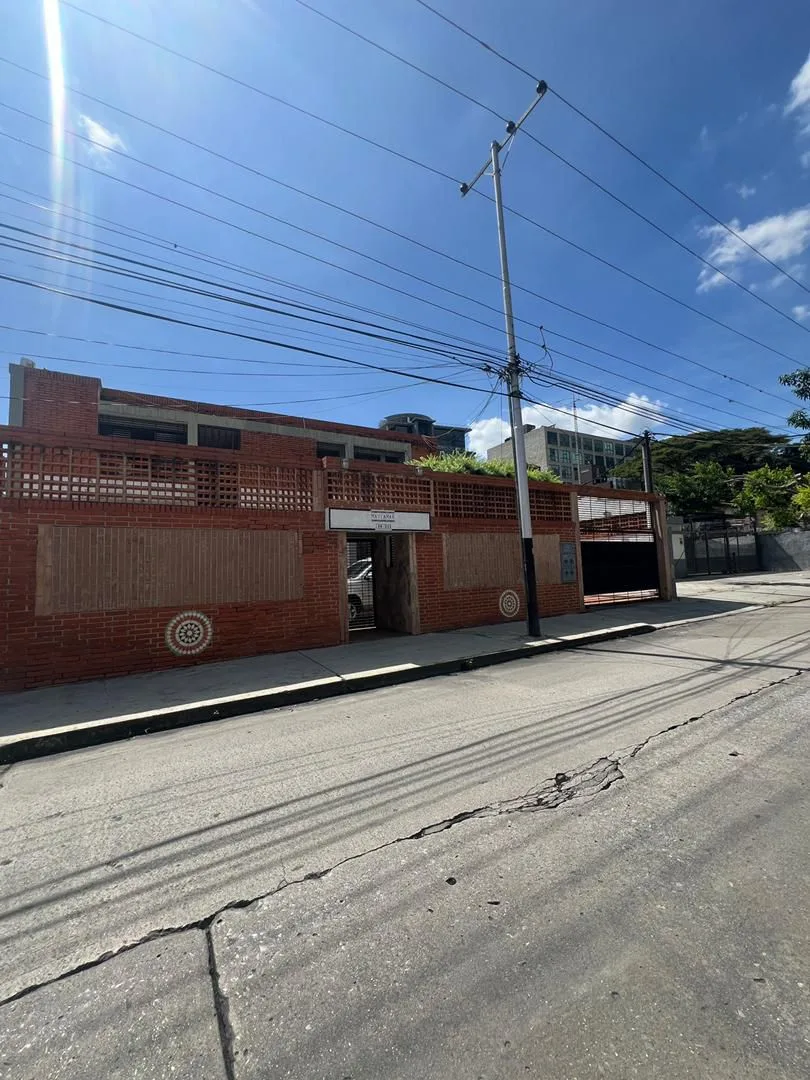 Casa en Venta en La Viña — 7 hab 628m² — USD 420,000