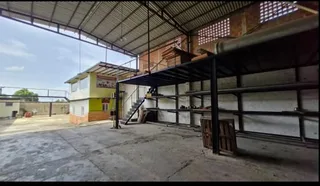 Galpón en Av Lisandro Alvarado, Transversal 93, Sector La Candelaria