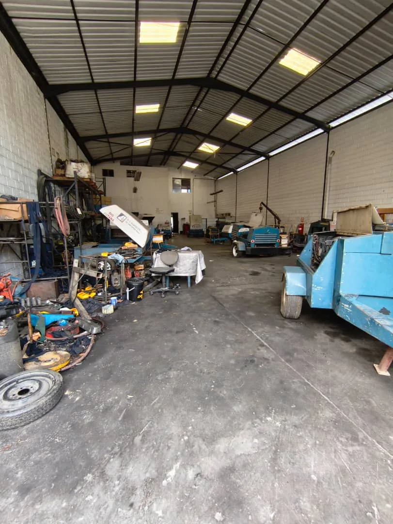 Galpón en Venta en Zona industrial castillito San Diego 600m² — USD 400,000