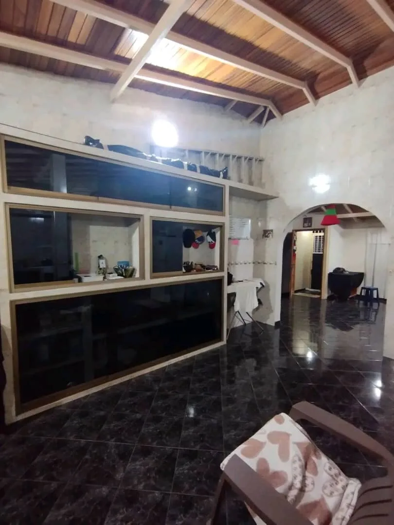 Casa en Venta en Urb. El Samán - Sector 11, Guacara — 3 hab — USD 29,500