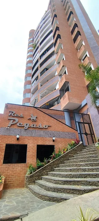 Apartamento en Urb El Parral, Resd. Pegaso