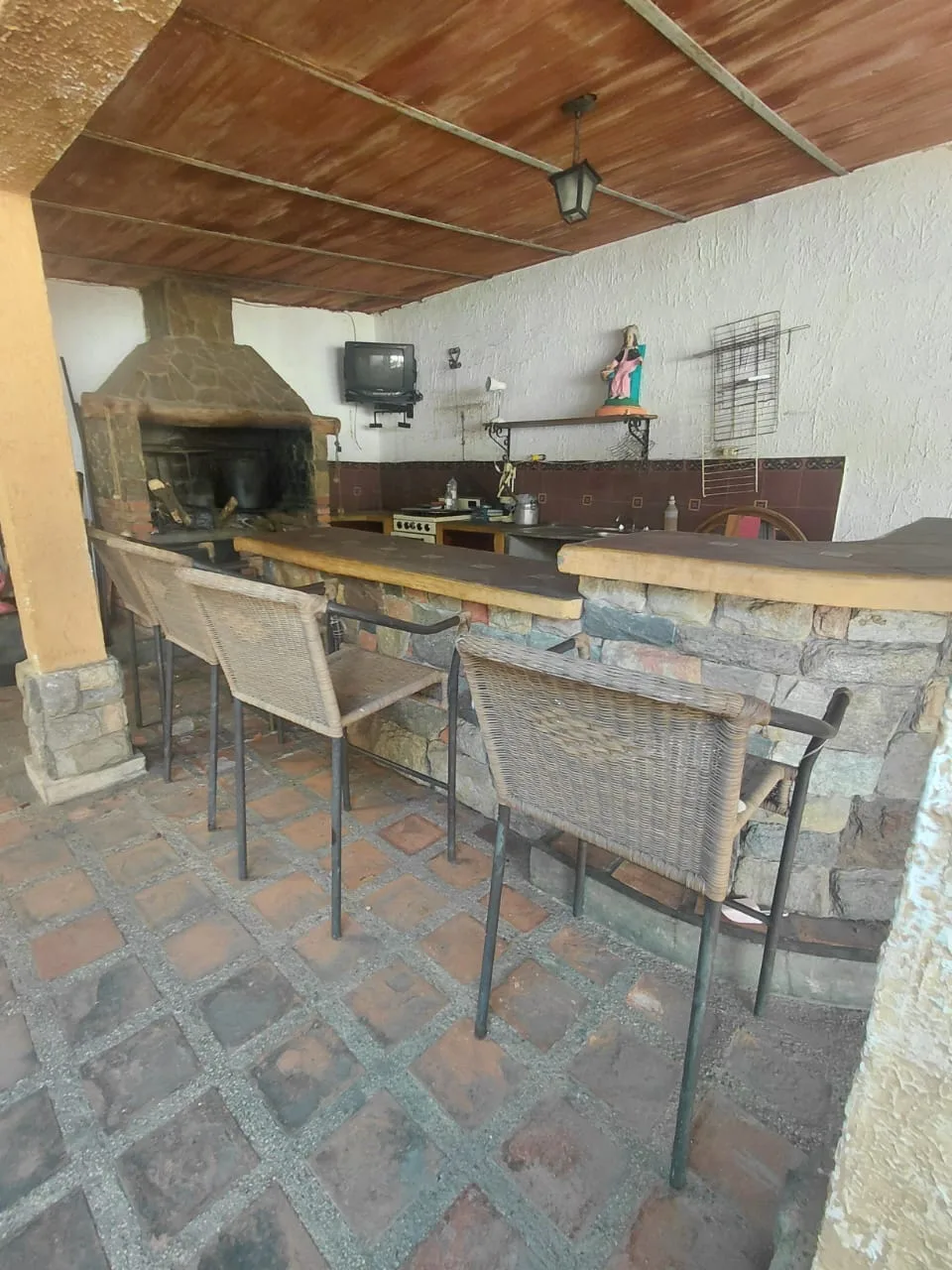 Casa en Venta en Urb Los Guayabitos, Naguanagua — 5 hab 435m² — USD 65,000