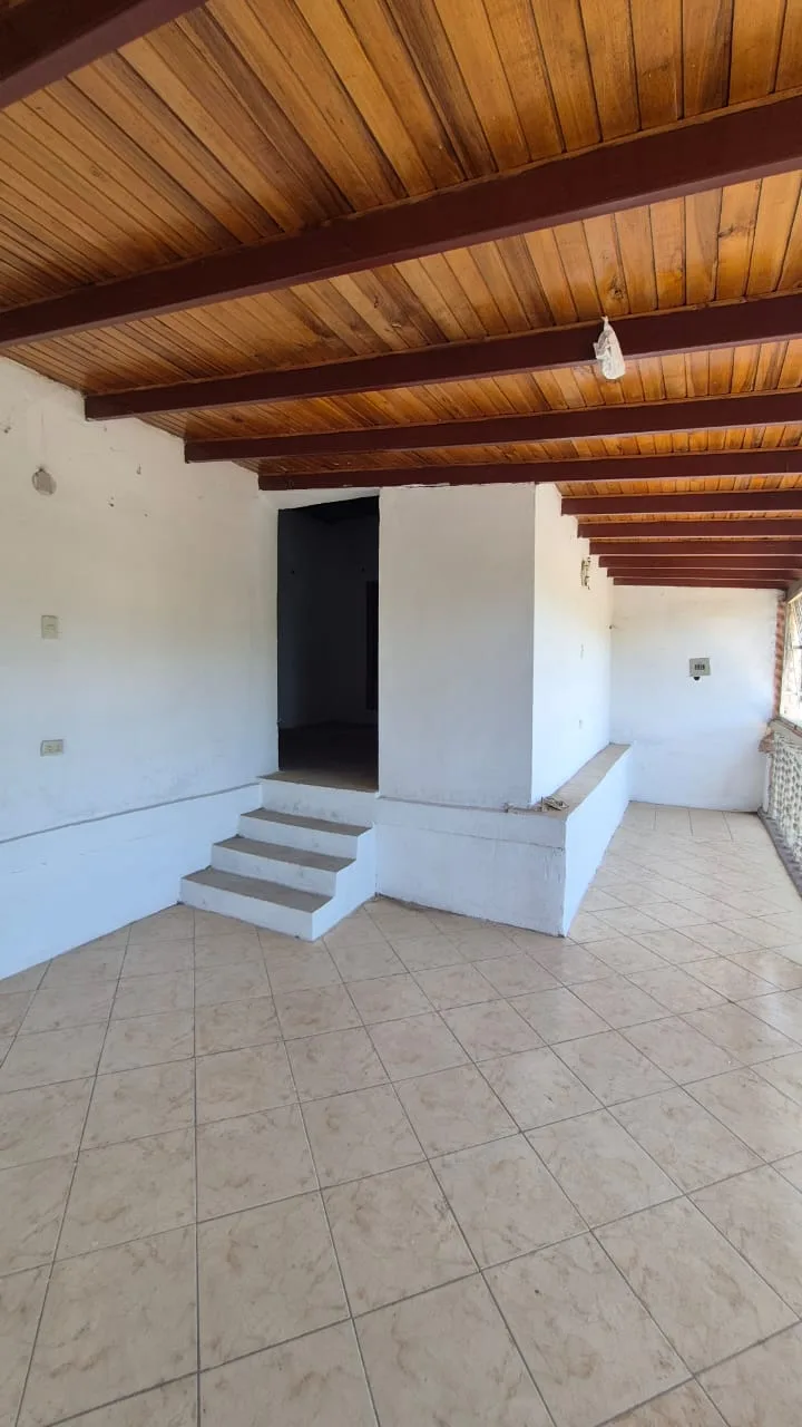 Casa en Venta en Sector palo negro san Joaquin — 5 hab — USD 21,000