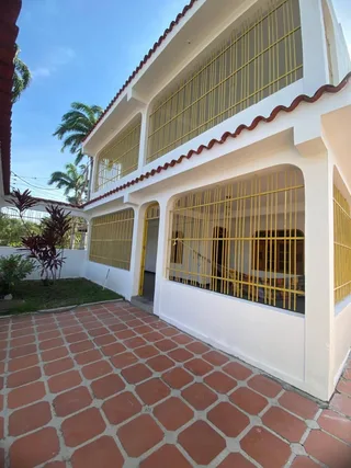 Casa en Quintas de Flor Amarillo