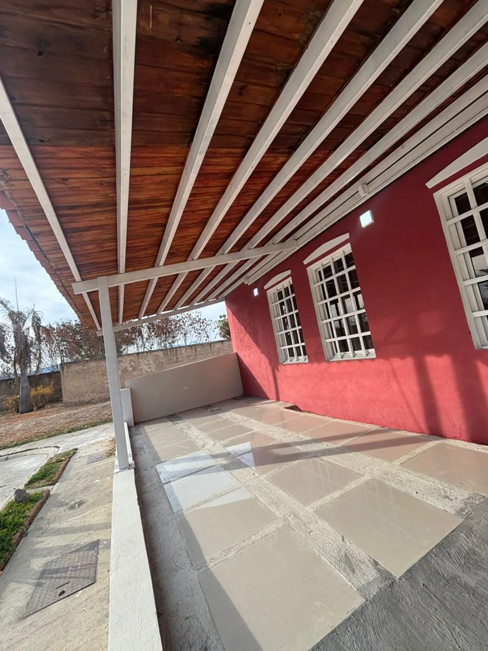Casa en Venta en Prados del Lago, Ciudad Alianza, Guacara — 3 hab 240m² — USD 58,800