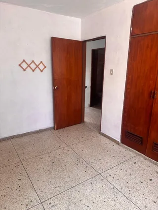 Local en La Candelaria, Calle Rangel, Valencia