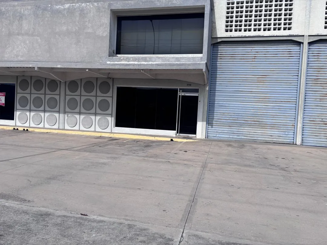 Galpón en Venta en San diego 350m² — USD 190,000