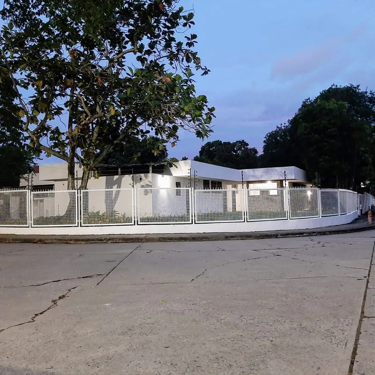 Casa en Venta en Urb. El Recreo, Av. Bolivar 660m² — USD 540,000