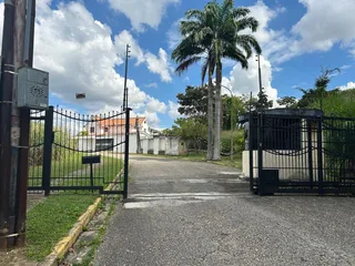 Terreno en Urb El Bosque