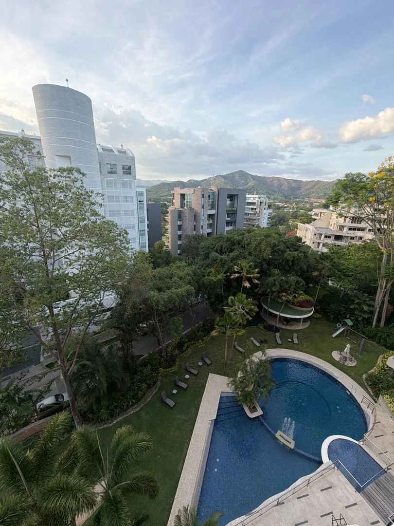 Apartamento en Venta en Terrazas del Country Conj. Res. Amazonia — 4 hab 349m² — USD 860,000