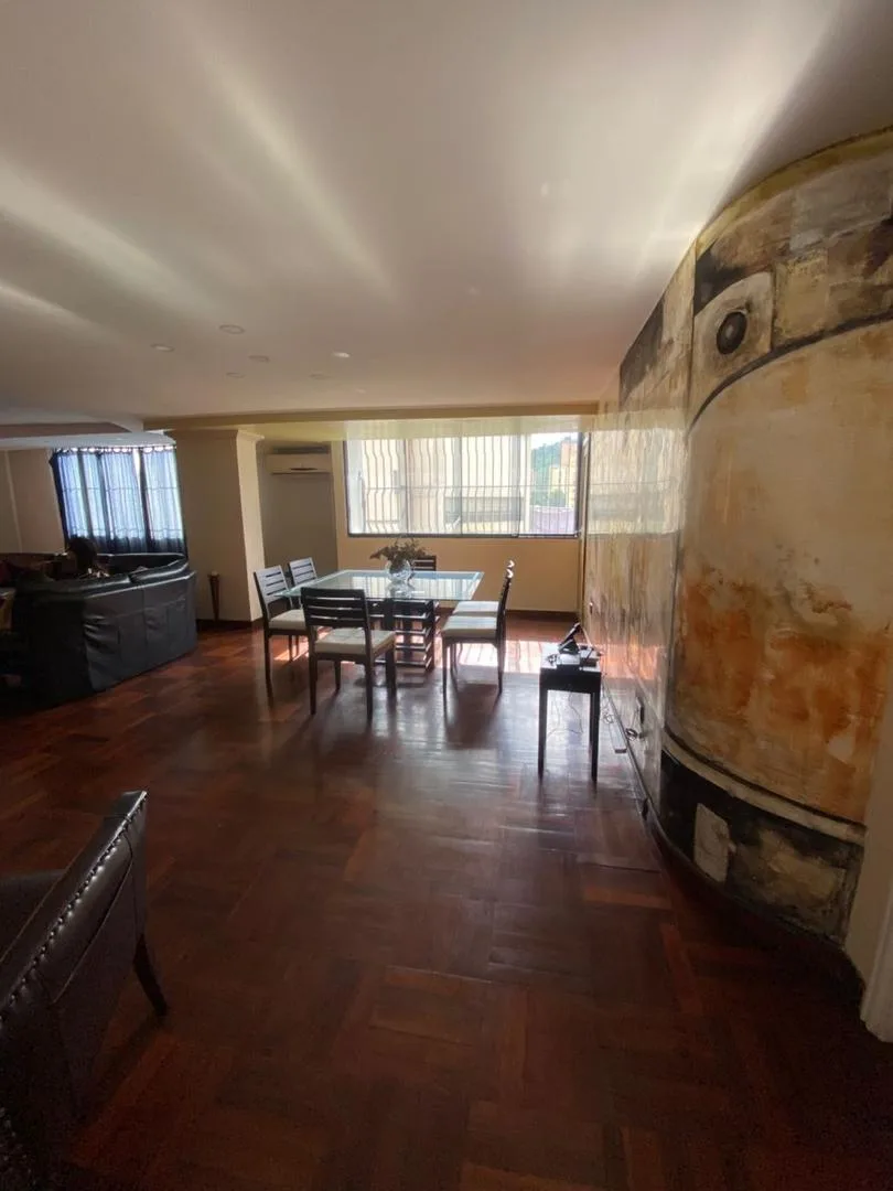 Apartamento en Venta en San Isidro — 4 hab 200m² — USD 95,000