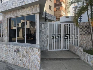 Apartamento en Res. Seneca