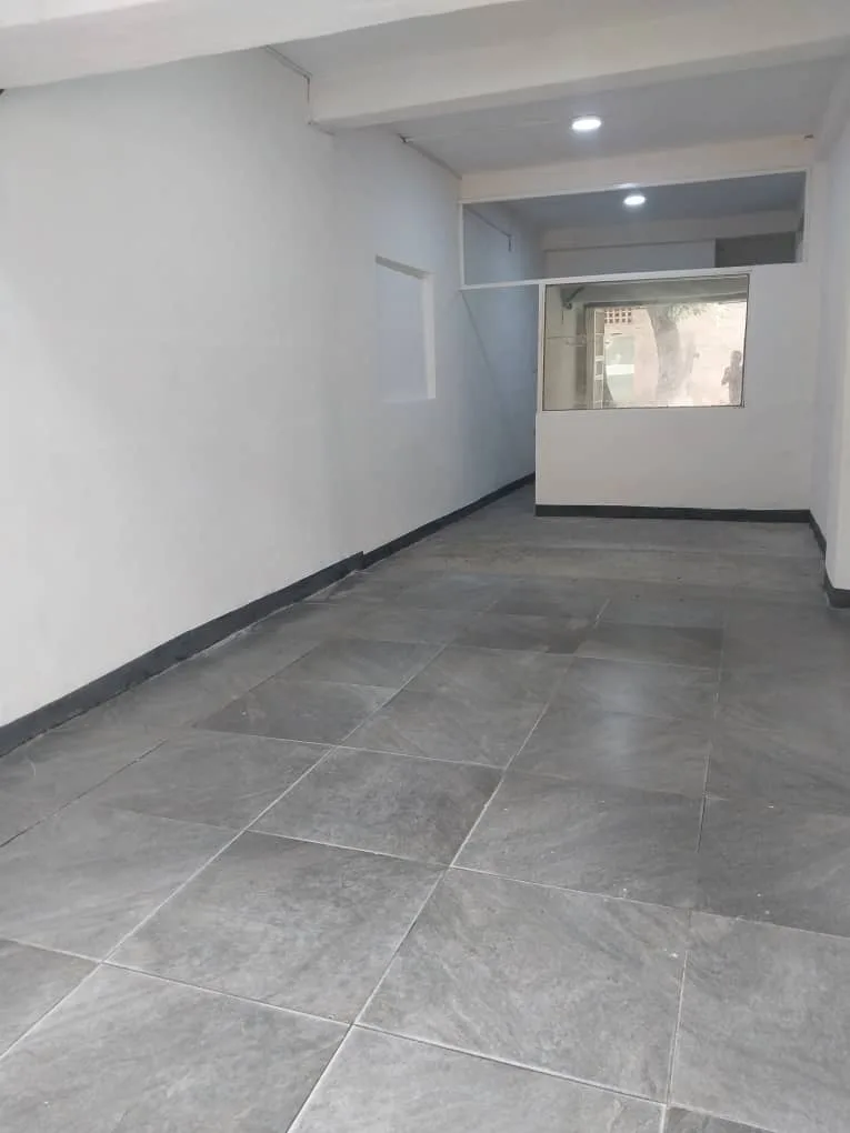 Local en Alquiler en Prebo Valencia Edo Carabobo 36m² — USD 200