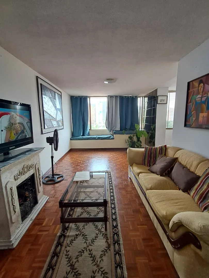 Apartamento en Venta en RES Galaxia, Urb. La Trigaleña — 2 hab 100m² — USD 72,000