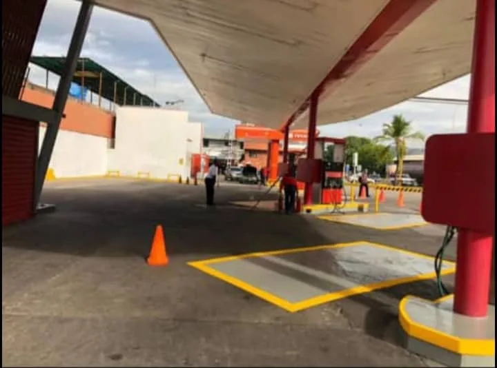 Local en Venta en Calle Carabobo con Avenida Constitución - Aragua - Maracay 3500m² — USD 1,800,000