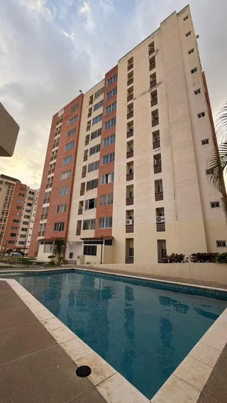 Apartamento en Urbanización Doral Country, El Rincón Naguanagua