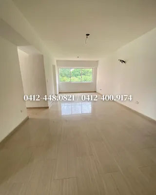 Apartamento en Urb. La Trigaleña, Res. Agua Viva I