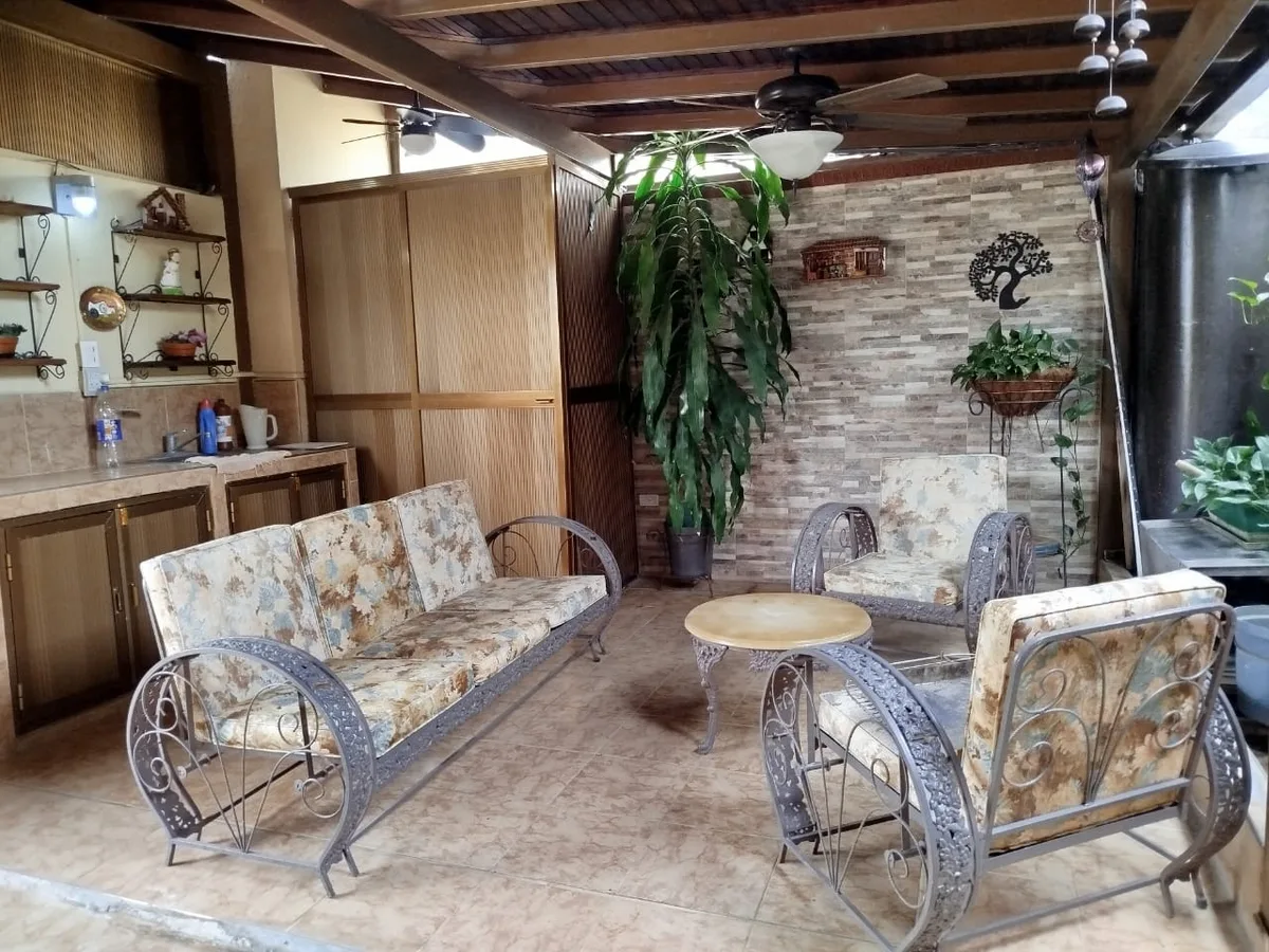 Apartamento en Venta en Residencias Mirabella l, Urbanización Rotafe, Naguanagua — 2 hab 144m² — USD 69,000
