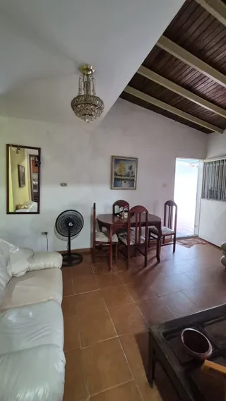 Casa en Urb. Lago Jardin Guacara
