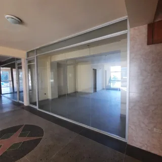 Oficina en Centro Profesional Empresarial Las Acacias