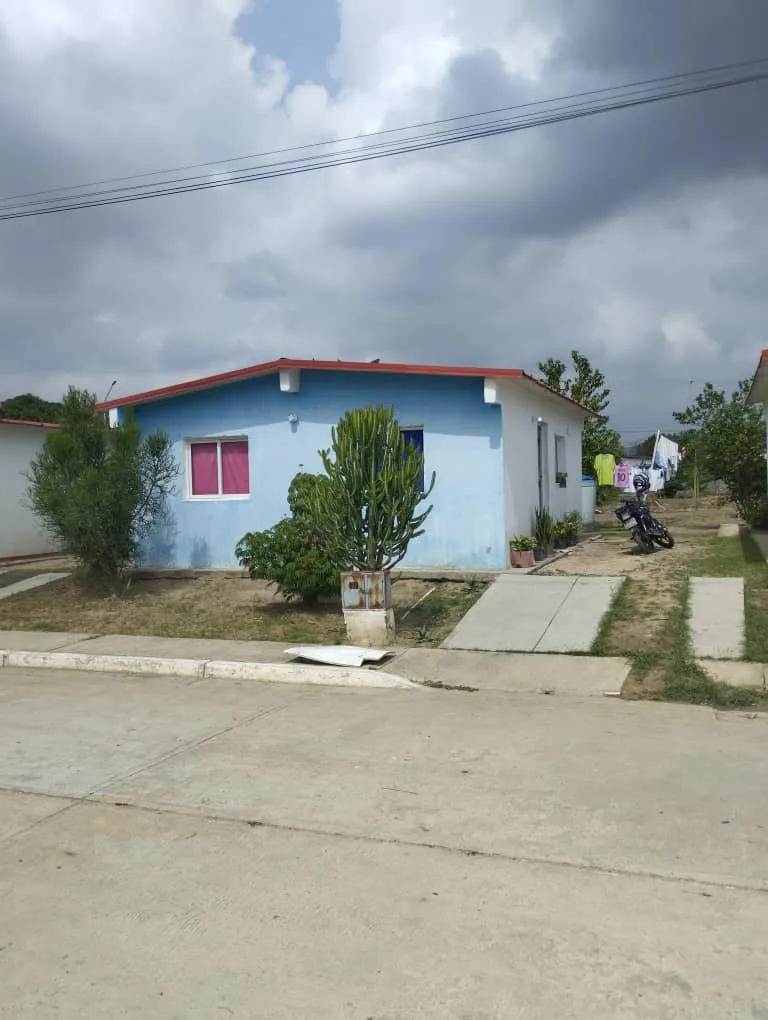 Casa en Venta en Urb. El Samán, Municipio Guacara, Carabobo — 2 hab 56m² — USD 14,000