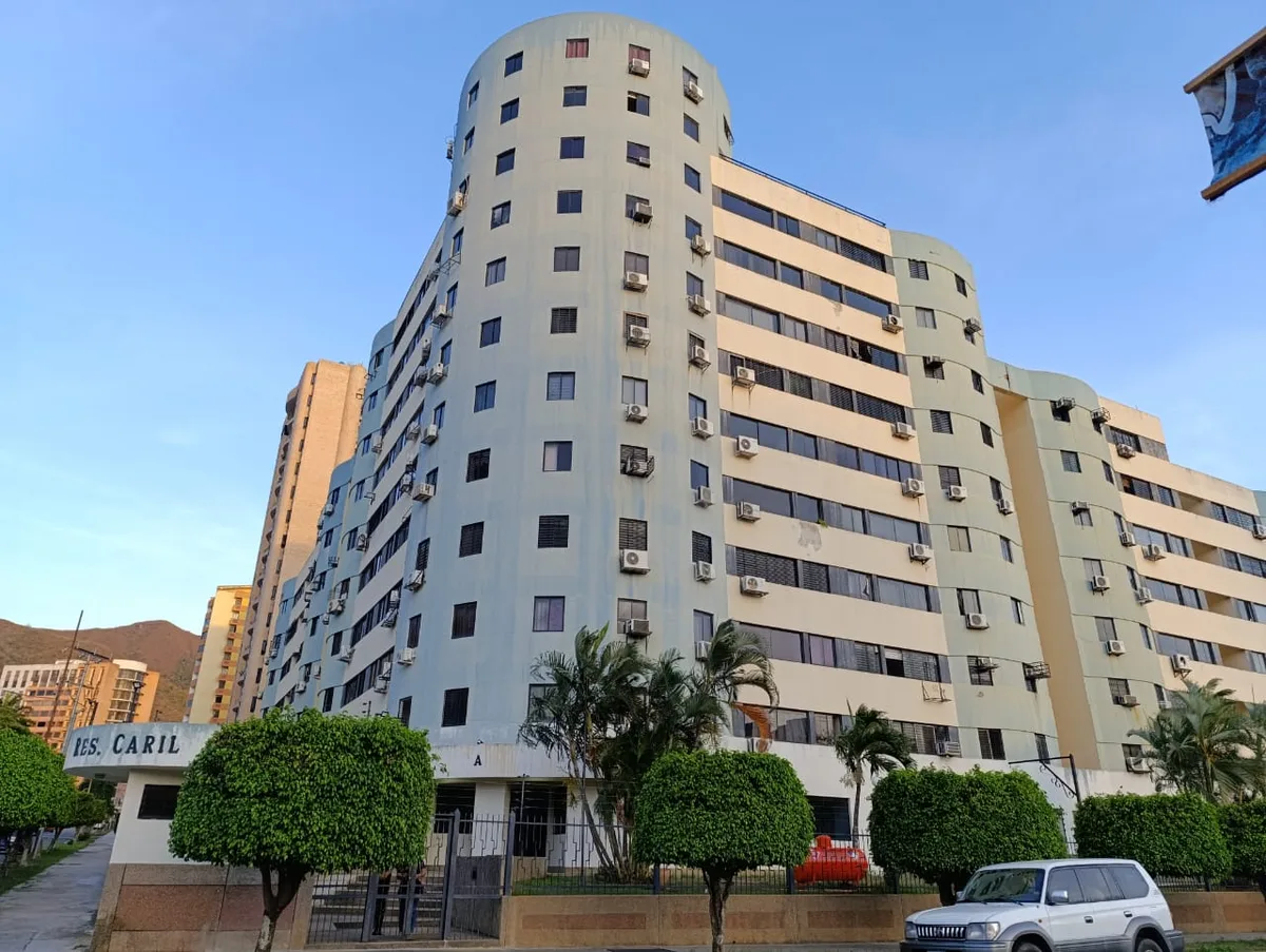 Apartamento en Alquiler en Mañongo, Res. Caril - Naguanagua — 3 hab — USD 400