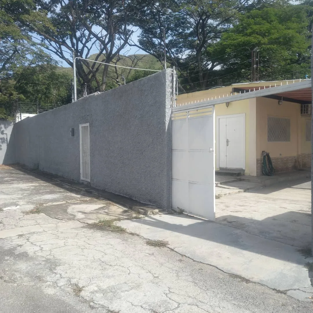 Casa en Venta en Urbanización La Arboleda — 3 hab 236m² — USD 200,000