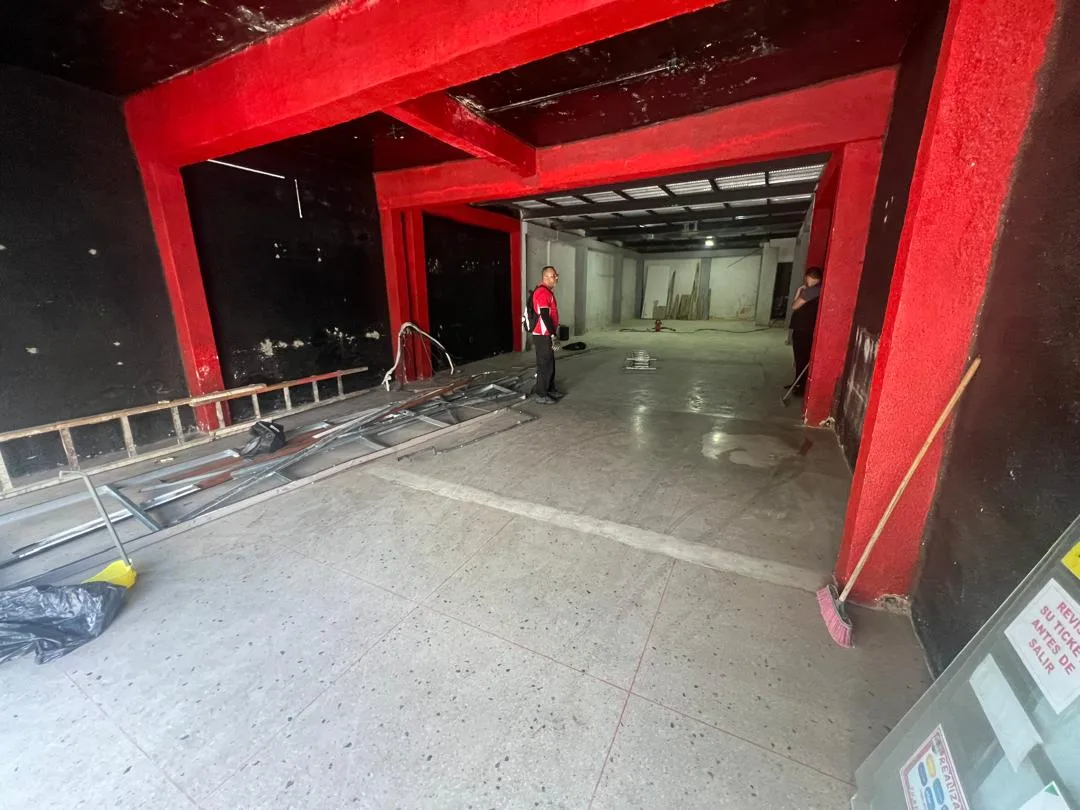Local en Venta en Avenida Bolivar de Maracay, Estado Aragua 168m² — USD 250,000