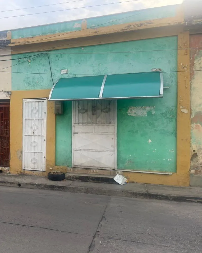 Casa en Venta en Santa Rosa, Valencia — 3 hab — USD 25,000