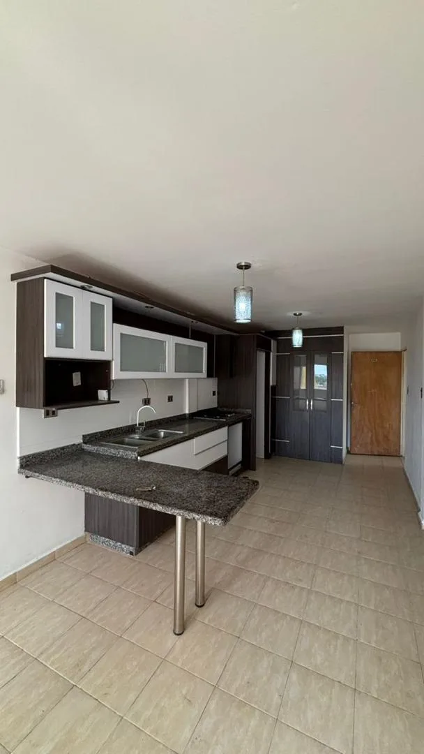 Apartamento en Venta en Bosque Real-Paraparal — 3 hab — USD 31,000