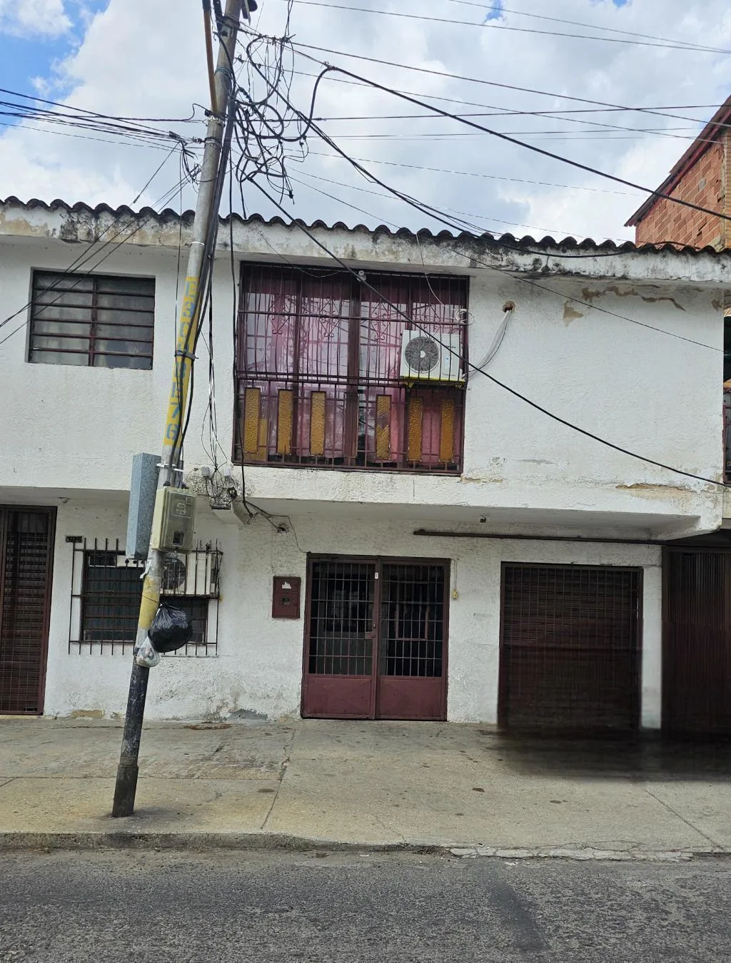 Local en Alquiler en Av. Soublette 200m² — USD 350