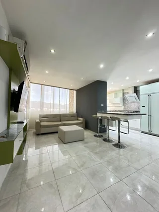 Apartamento en Urb. El Bosque, Res. Monticello