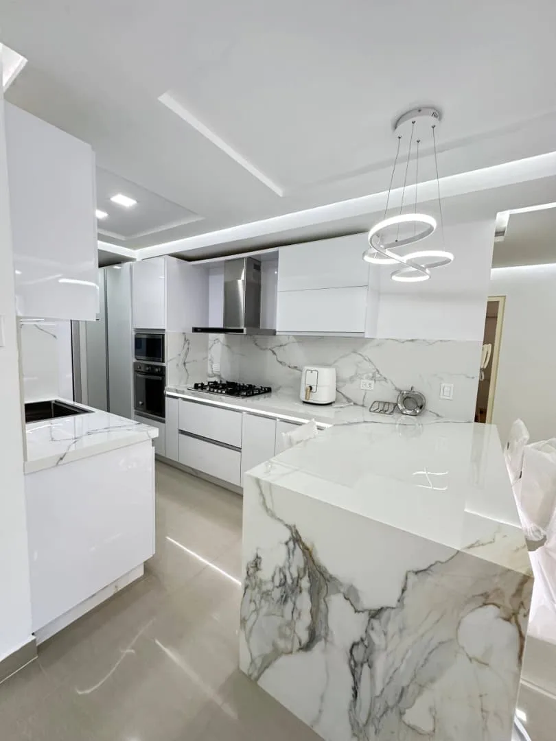 Apartamento en Alquiler en La Trigaleña, Aspen — 3 hab 90m² — USD 800