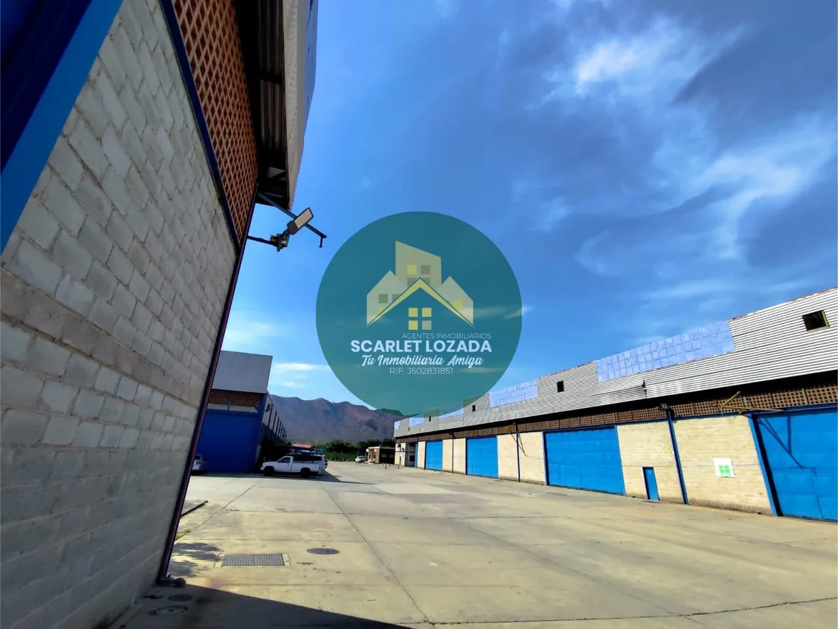 Galpón en Alquiler en Los Guayos 3000m² — USD 7,500