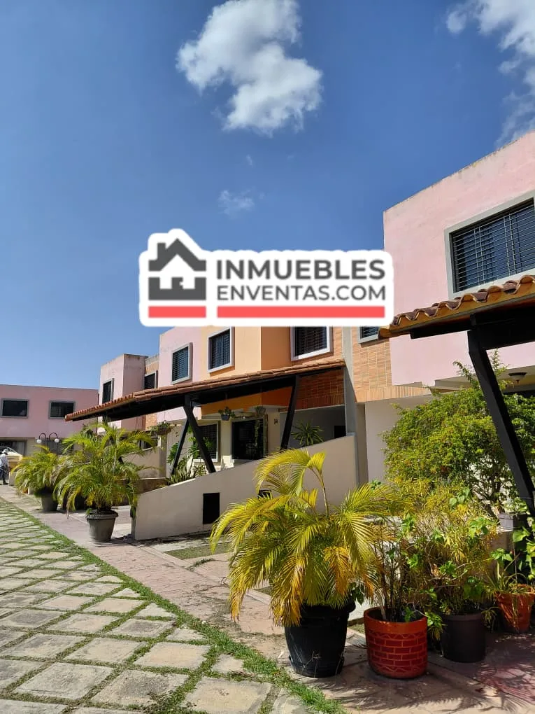Townhouse en Venta en San Diego Pueblo, Resd. Villa Encantada — 3 hab 170m² — USD 84,000