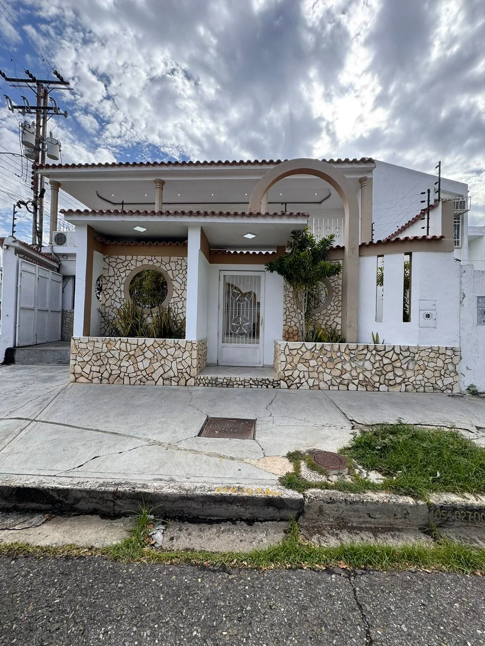 Casa en Venta en San Diego - La Esmeralda — 4 hab 247m² — USD 160,000