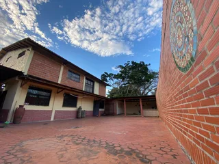 Casa en urbanización privada