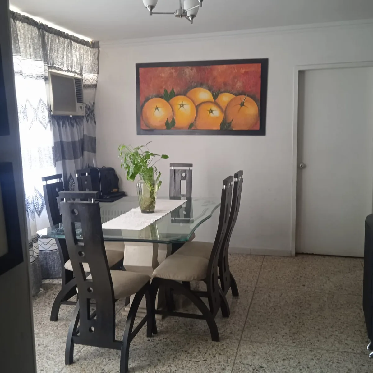 Apartamento en Venta en PARQUE ARAGUA MARACAY — 3 hab 95m² — USD 45,000
