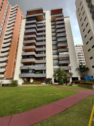 Apartamento en Urbanización Valles de Camoruco
