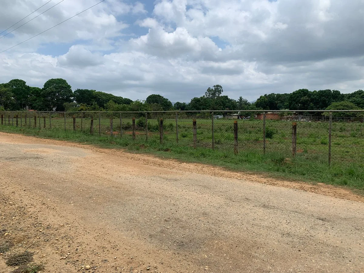 Terreno en Venta en Barrera, Sector Sabana del Medio 9000m² — USD 35,000