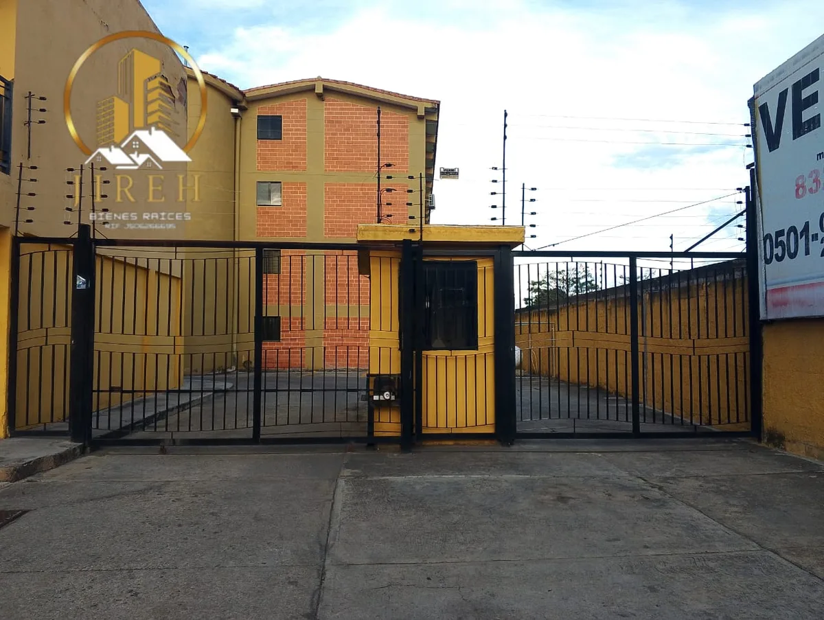 Apartamento en Venta en Conj. Residencial Las Perlas. Paraparal. Los Guayos — 3 hab — USD 34,000