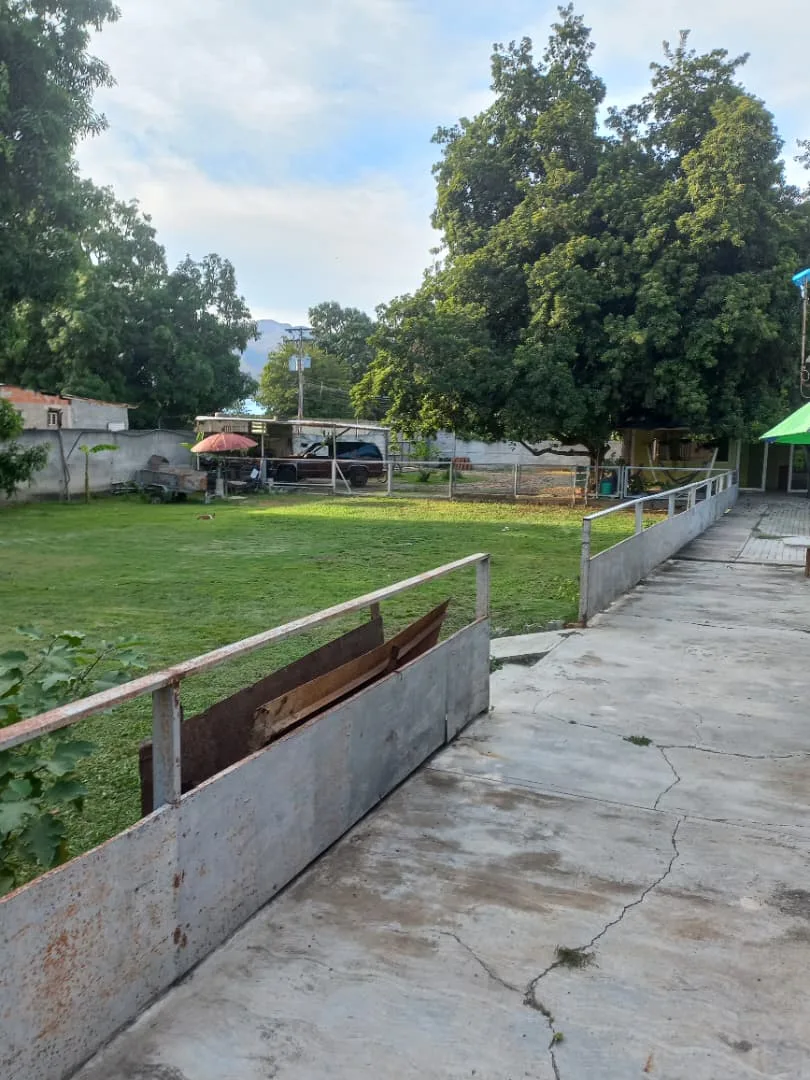 Terreno en Venta en El Toco, Guacara — 7 hab 2300m² — USD 110,000