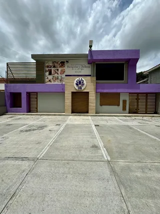 Casa en SAN JOSE DE TARBES, A 1 cuadra de la AV. Bolivar